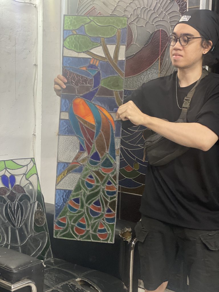 small stained glass show birds